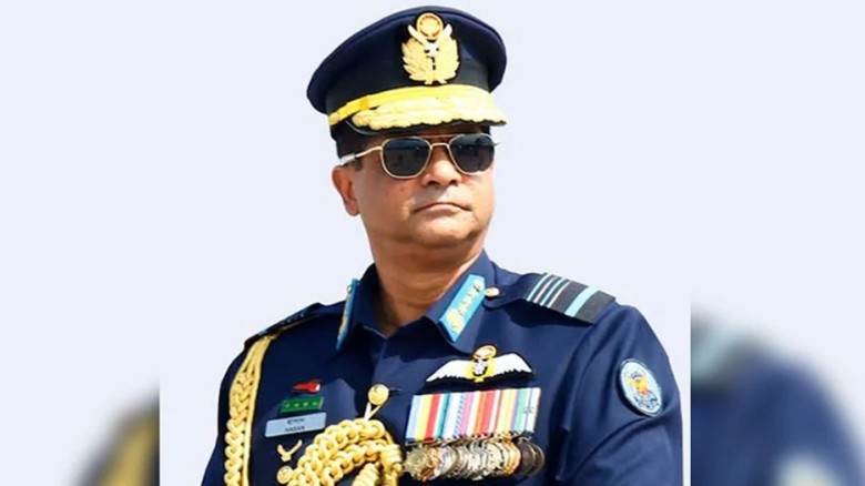 ইউনিফর্মে থাকা অবস্থায় পক্ষপাতিত্বের সুযোগ নেই : এয়ার চিফ 