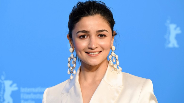 বাফটায় ‘ওভার অ্যাক্টিং’ নিয়ে সমালোচনা, জবাব দিলেন আলিয়া