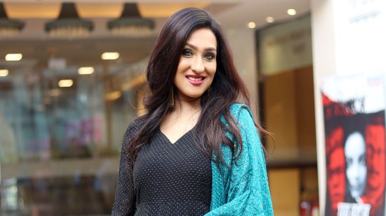 আমি কাজ করতে চাই না : ঋতুপর্ণা