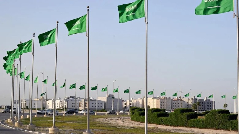 সৌদিতে দফায় দফায় ড্রোন হামলা, সক্রিয় আকাশ প্রতিরক্ষা