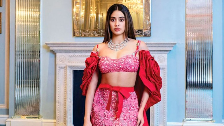 দ্বন্দ্বে বন্ধ রাম চরণ-জাহ্নবীর সিনেমার শুটিং