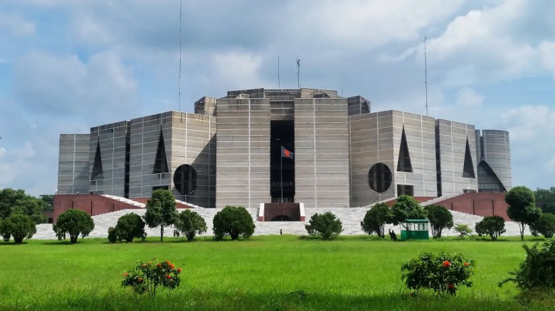 সংরক্ষিত নারী এমপিদের বেতন কত, কী কী সুবিধা পান?