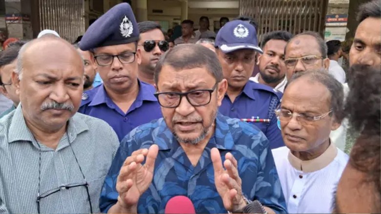 বিবিসি বাংলাকে সাক্ষাৎকার দেওয়ায় কর্মকর্তাকে প্রত্যাহার করলেন স্বাস্থ্যমন্ত্রী