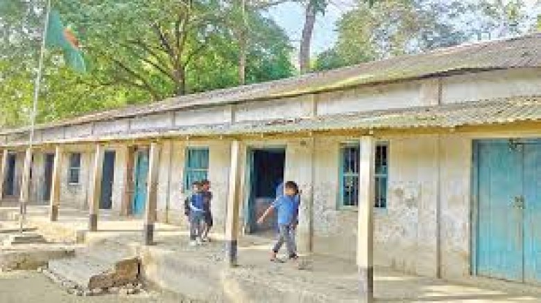 ঝুঁকিপূর্ণ প্রাথমিক বিদ্যালয়ের তথ্য চেয়েছে সরকার