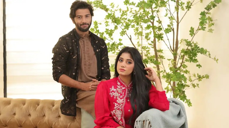 প্রীতমের ব্যস্ততায় ‘দূরত্ব বাড়ান’ শেহতাজ...