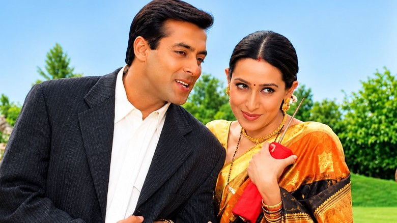 সালমানের কথা বিশ্বাস করে ভেঙে পড়েছিলেন কারিশমা...